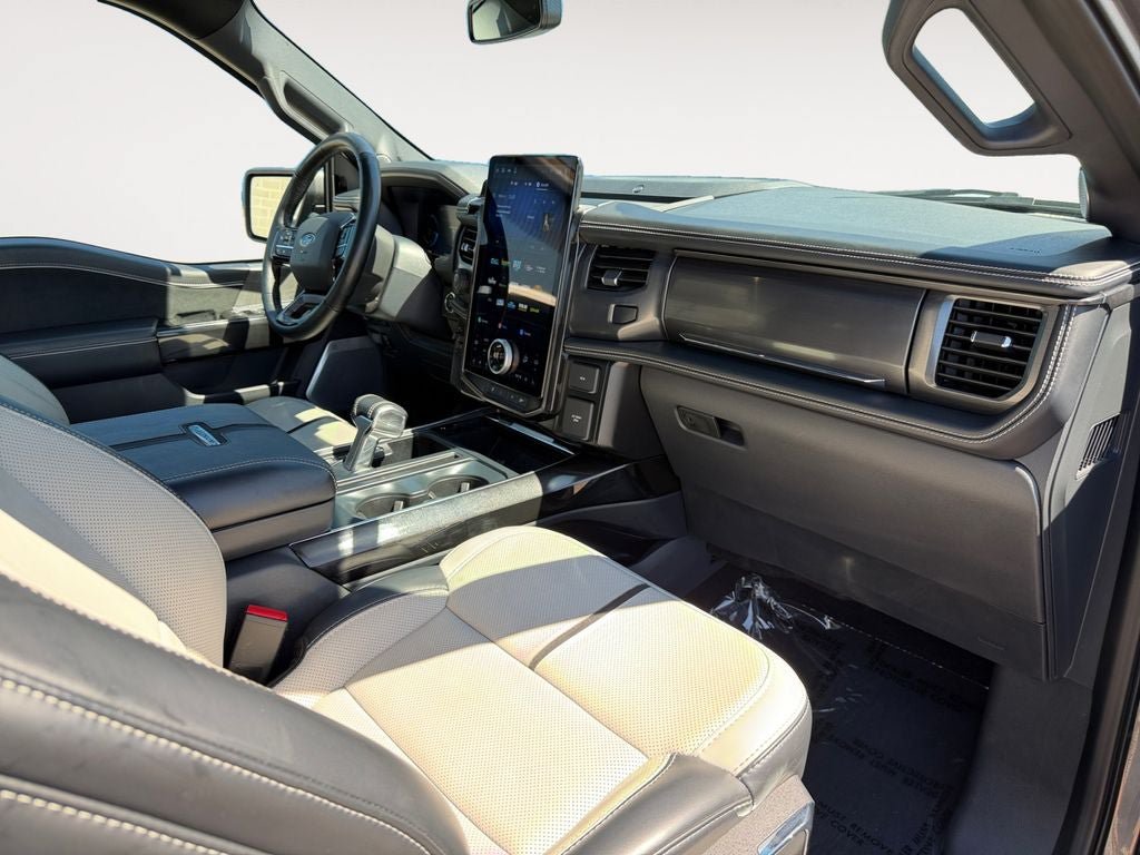 Used 2024 Ford F150 Lightning Platinum AWD/4WD image 26