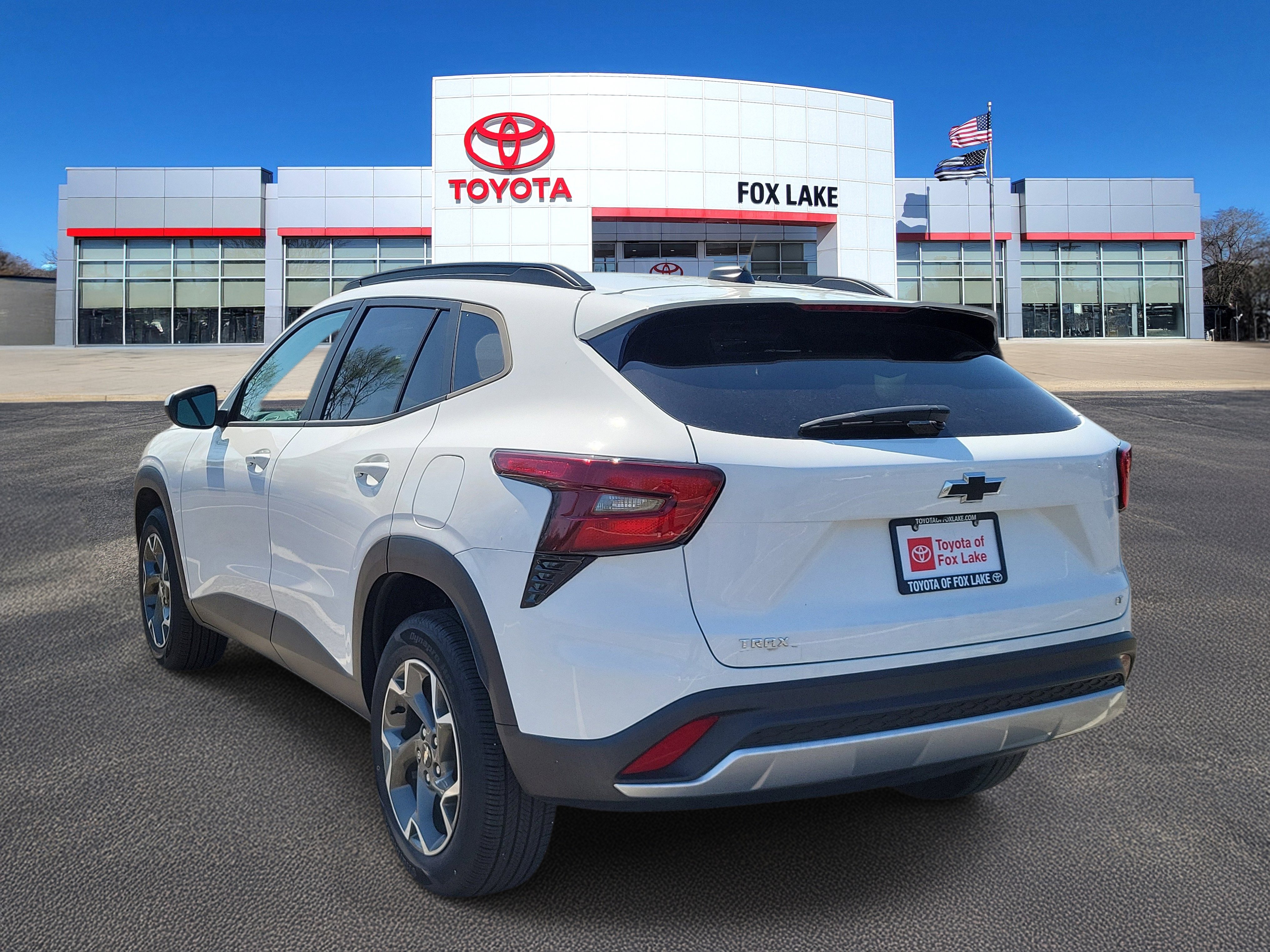 Used 2024 Chevrolet Trax LT w/ Driver Confidence Package FWD image 3