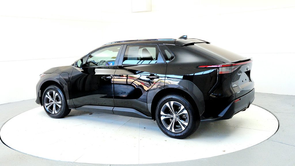 Certified 2024 Toyota bZ4X AWD w/ Weather Package image 4