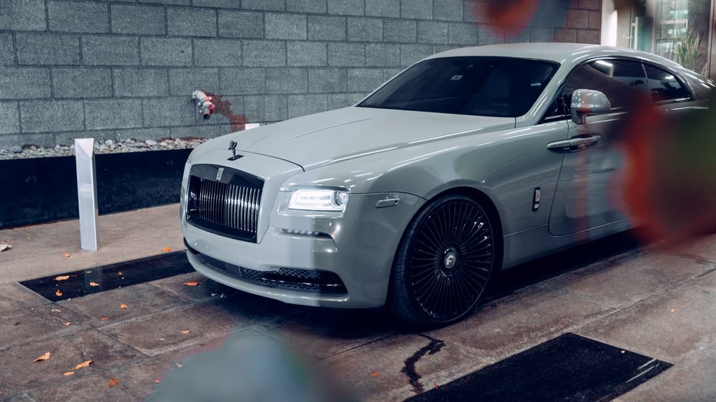 Used 2014 Rolls-Royce Wraith RWD image 3