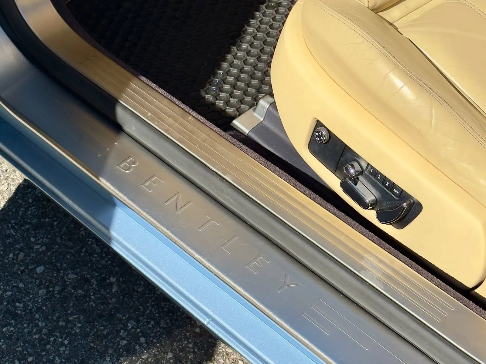 Used 2008 Bentley Continental GTC AWD/4WD image 13