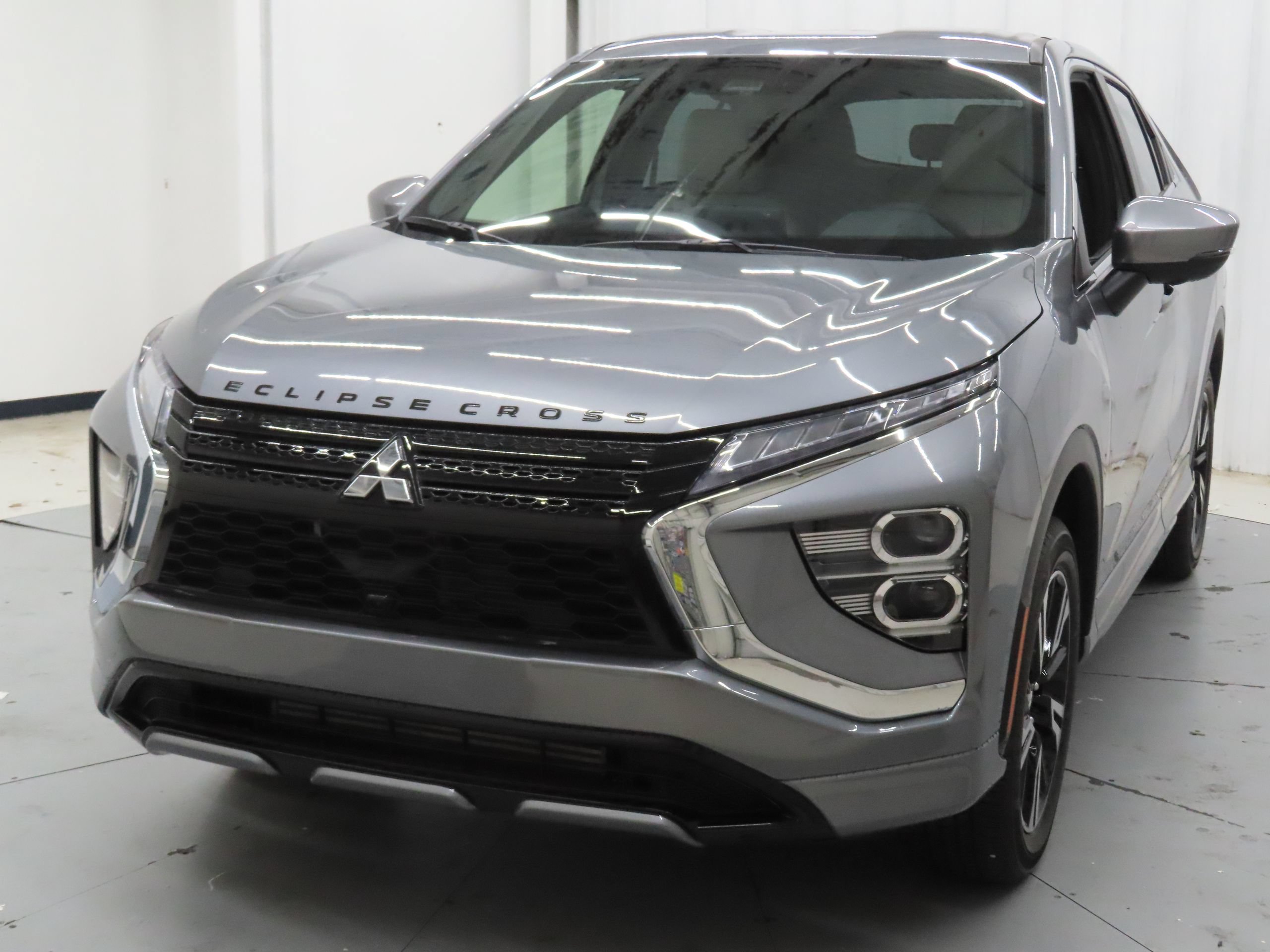 New 2026 Mitsubishi Eclipse Cross SEL AWD/4WD image 8