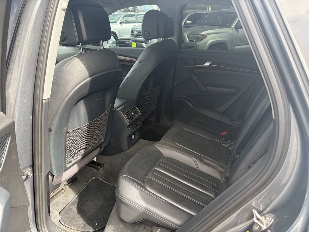 Used 2018 Audi Q5 2.0T Premium Plus w/ Premium Plus Package image 5