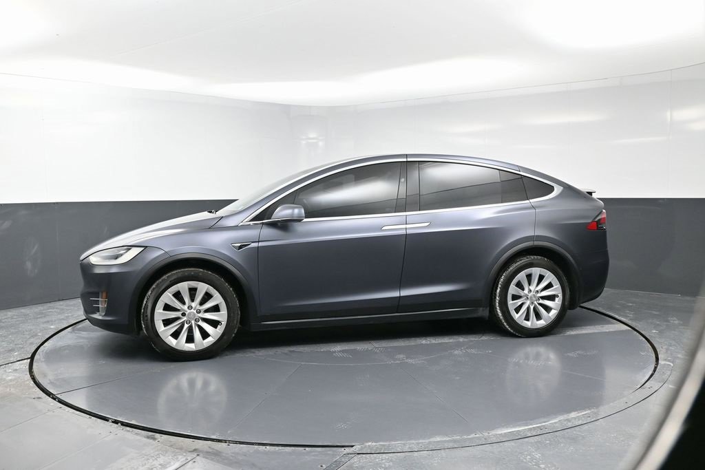 Used 2021 Tesla Model X Long Range image 6