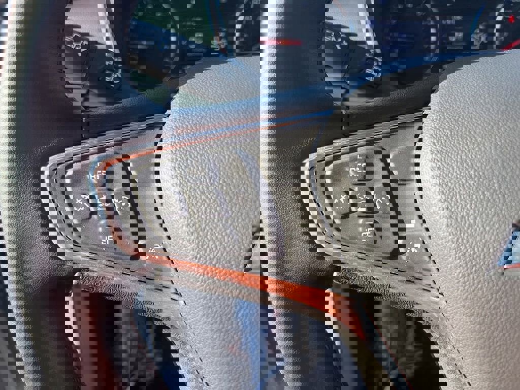 Used 2023 Chevrolet Equinox LT image 29