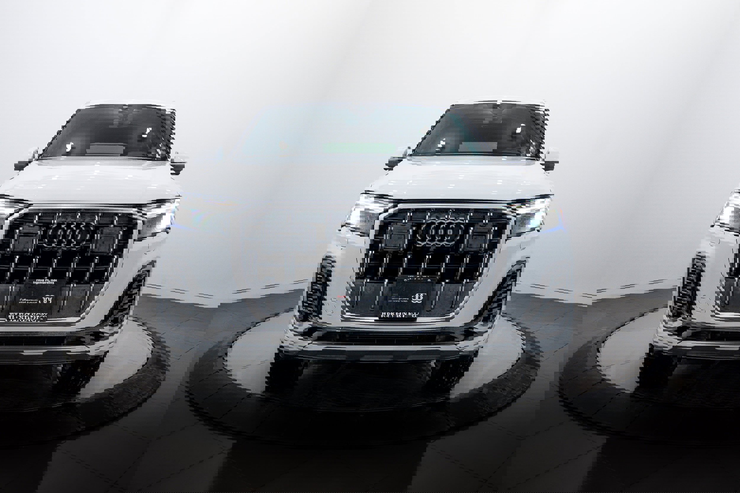 Certified 2025 Audi Q7 3.0T Premium w/ Convenience Package image 21