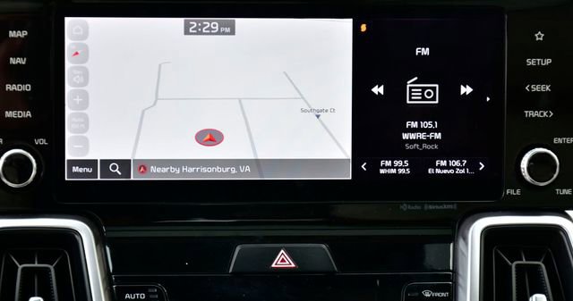 Certified 2024 Kia Sorento EX w/ Panoramic Sunroof Package image 21