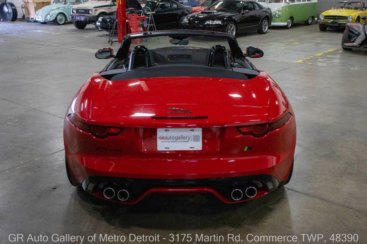 Used 2020 Jaguar F-TYPE R image 6