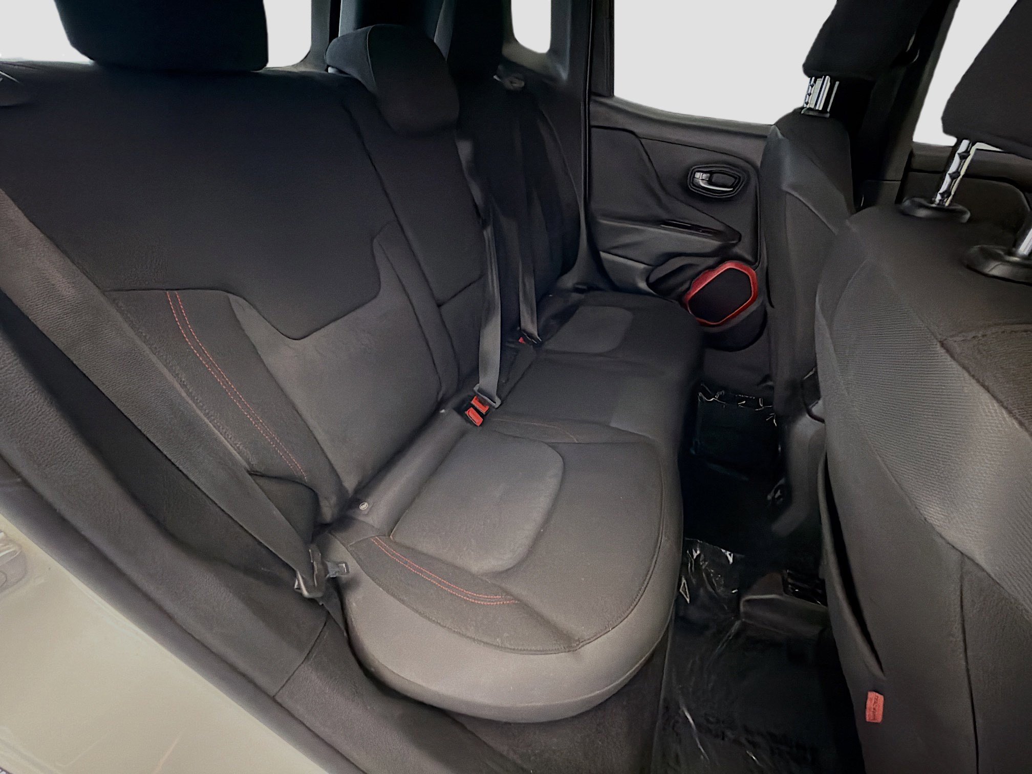 Used 2016 Jeep Renegade Trailhawk AWD/4WD image 13