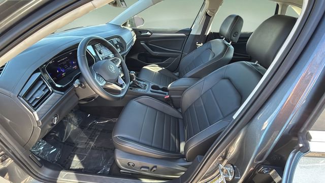 Used 2023 Volkswagen Jetta SE image 17
