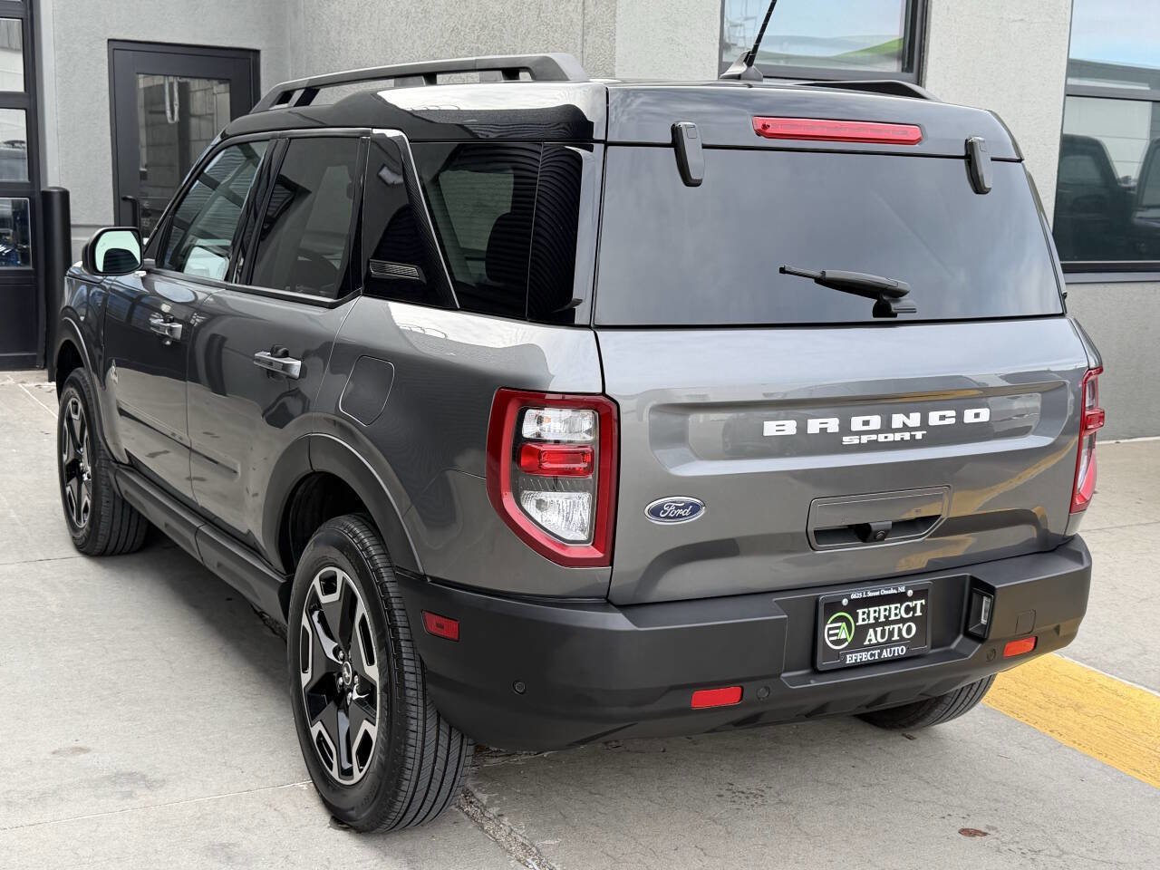 Used 2023 Ford Bronco Sport Outer Banks image 8