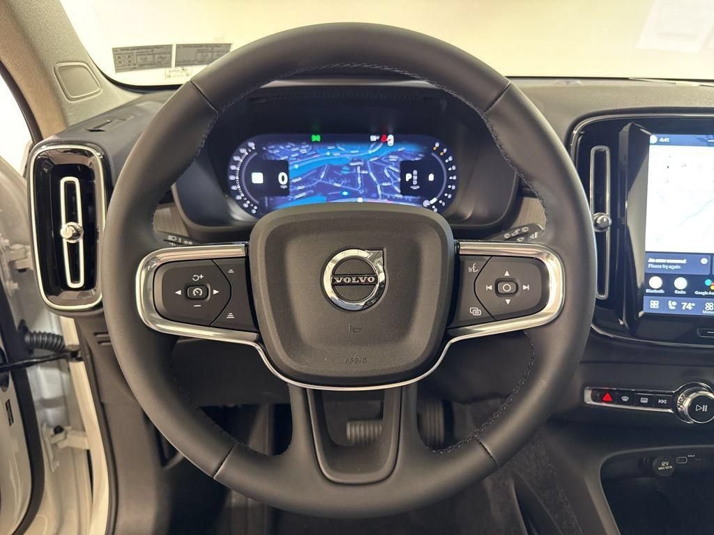 New 2026 Volvo XC40 B5 Plus w/ Climate Package AWD/4WD image 11