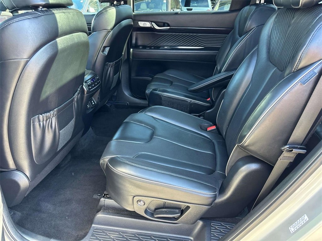 Used 2024 Hyundai Palisade Calligraphy image 15