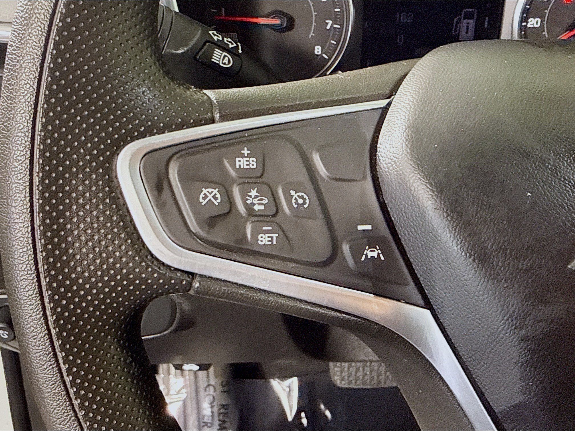 Used 2023 Chevrolet Equinox LT FWD image 14