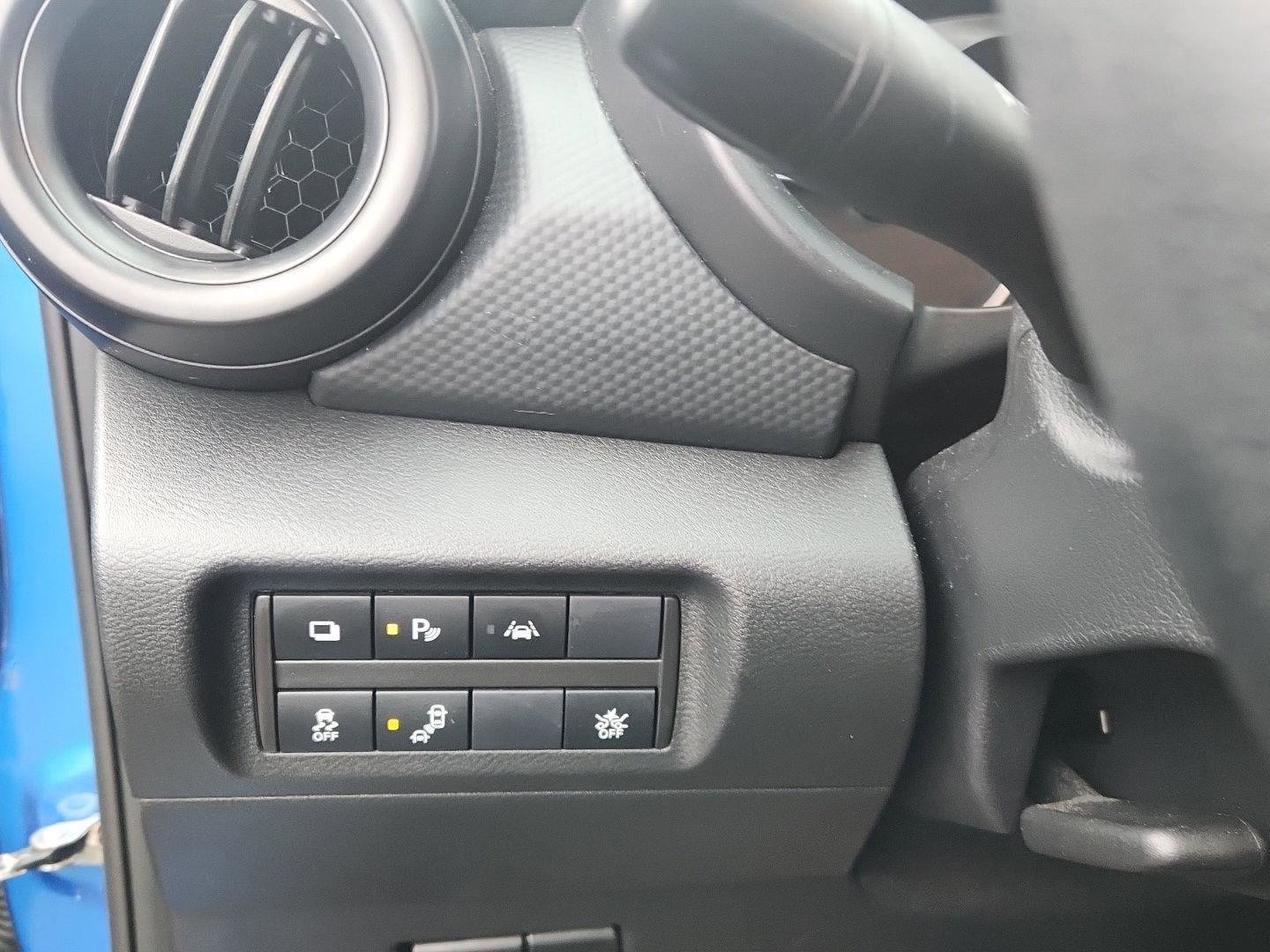 Used 2024 Nissan Kicks S image 20