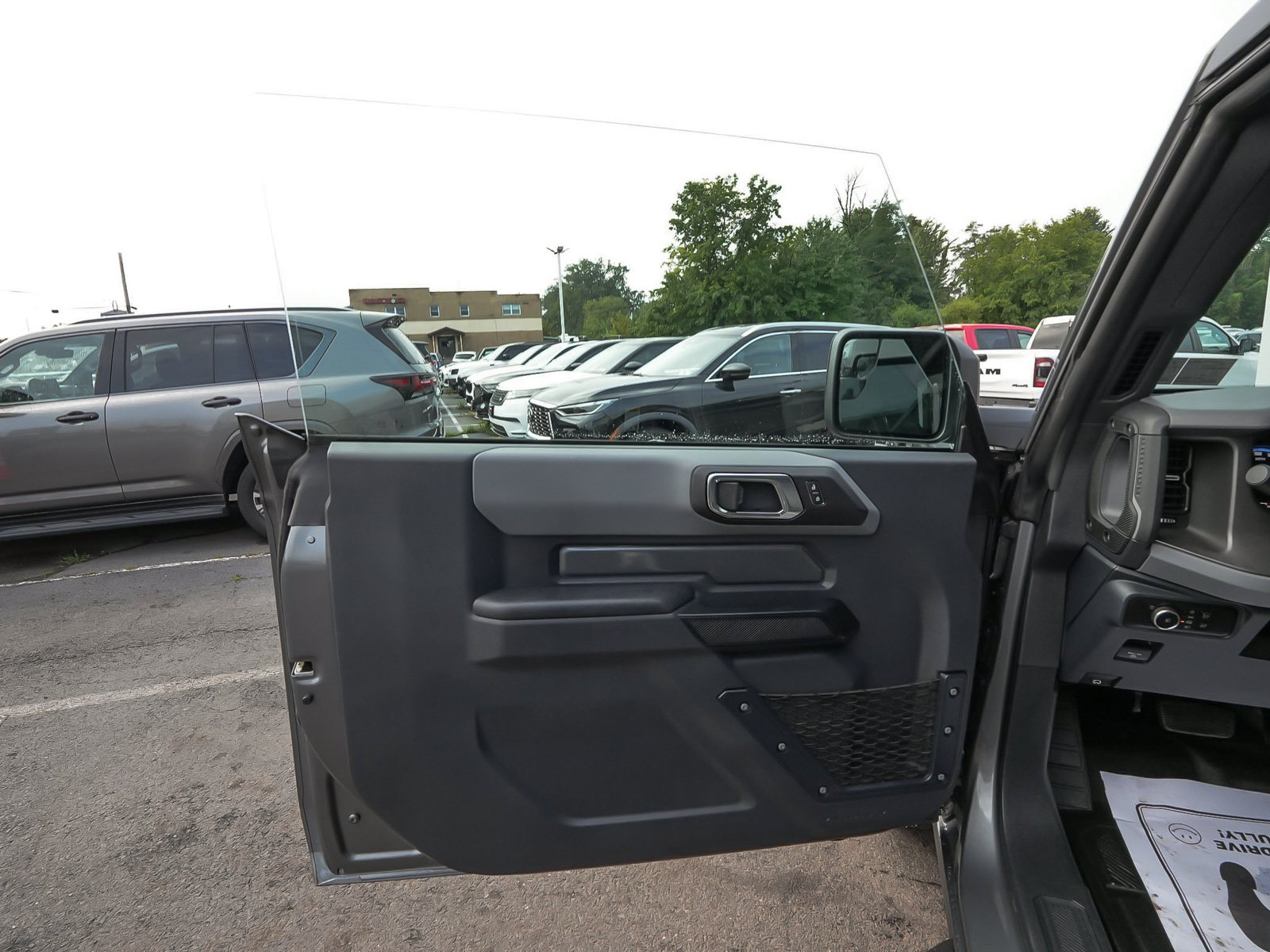 Used 2024 Ford Bronco Big Bend AWD/4WD image 11
