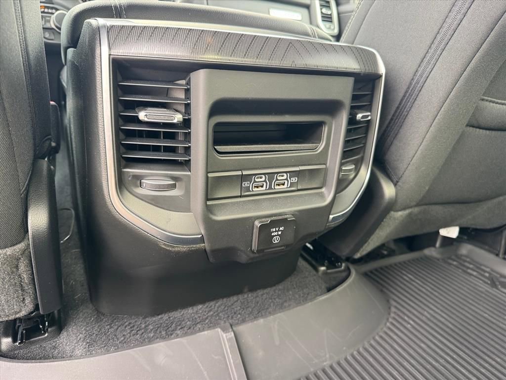 Used 2026 RAM 1500 Big Horn AWD/4WD image 11