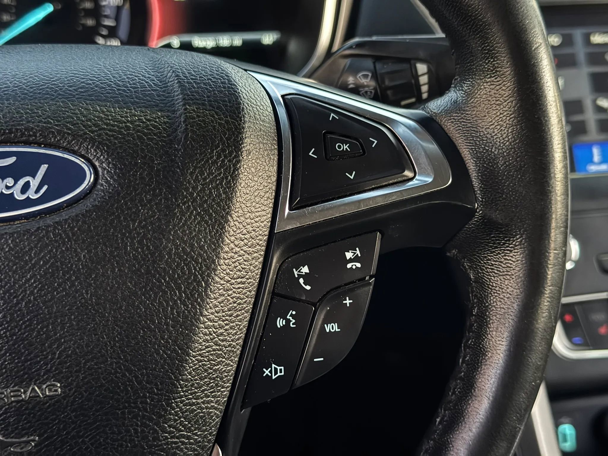 Used 2019 Ford Fusion SEL image 22