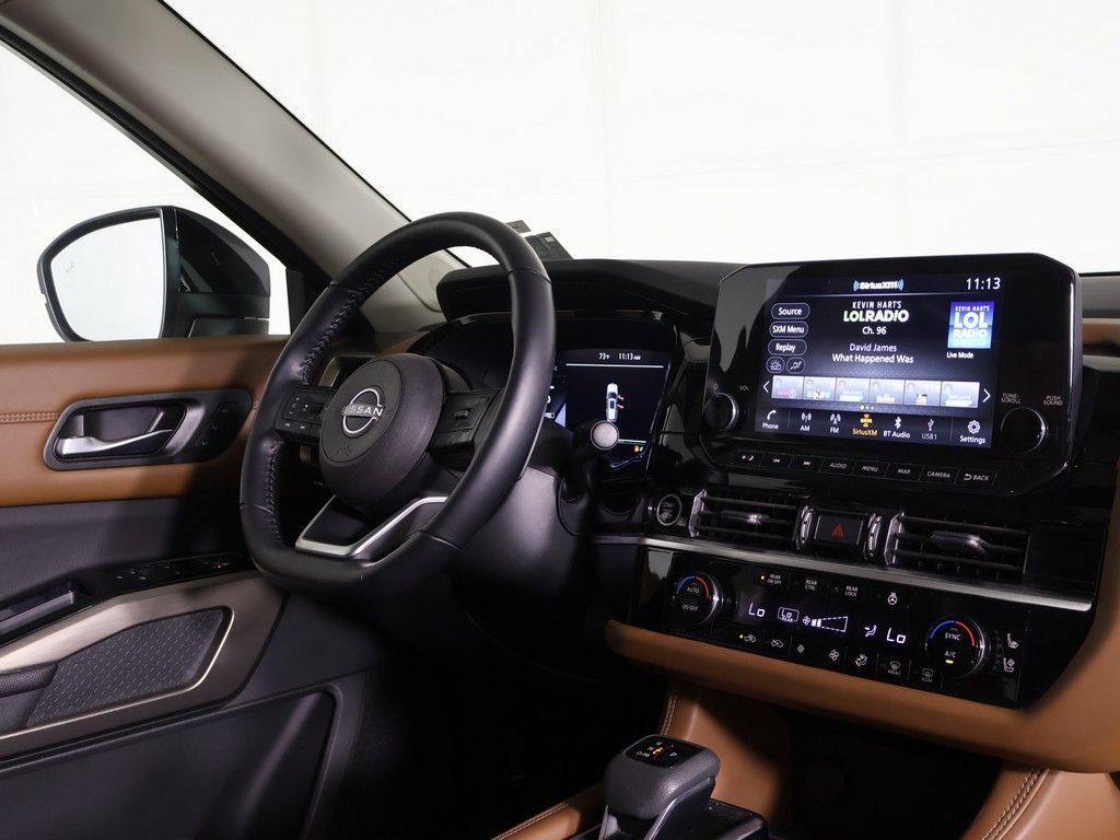 Used 2024 Nissan Pathfinder Platinum w/ Lighting Package (N93) AWD/4WD image 34