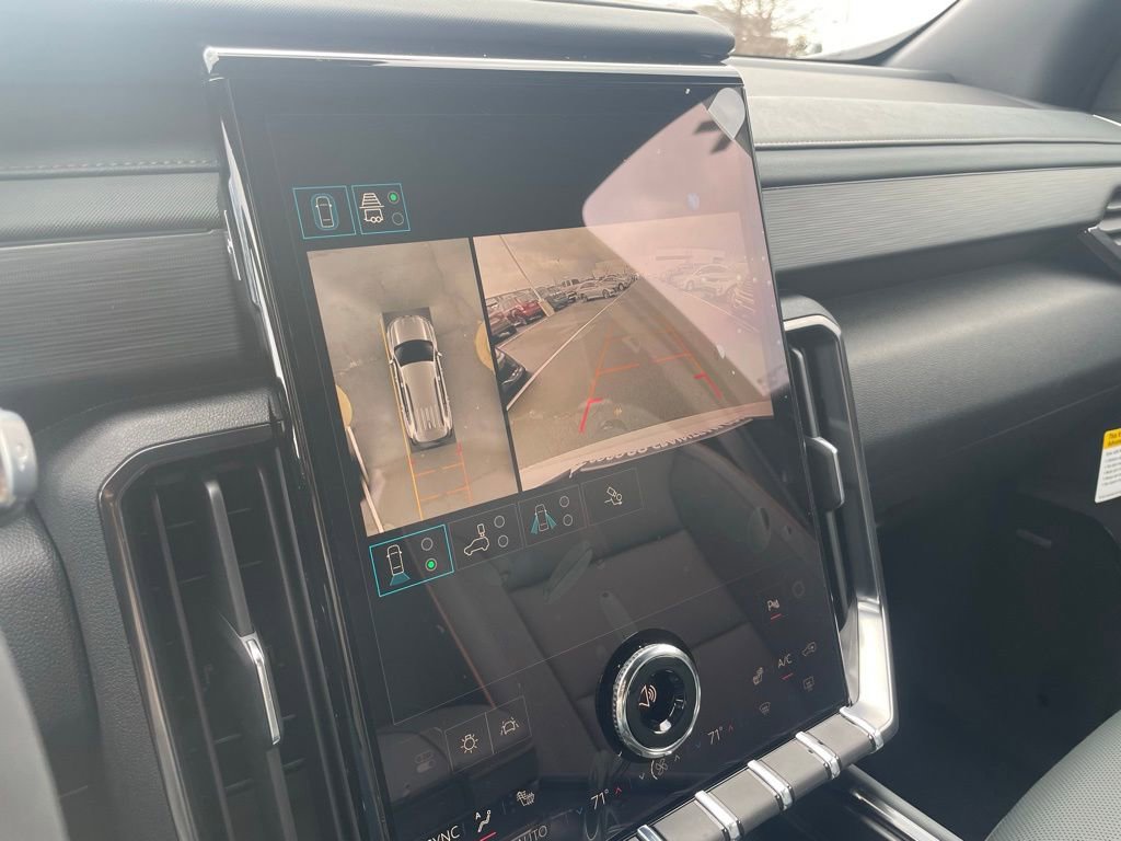 New 2026 GMC Acadia AT4 image 16