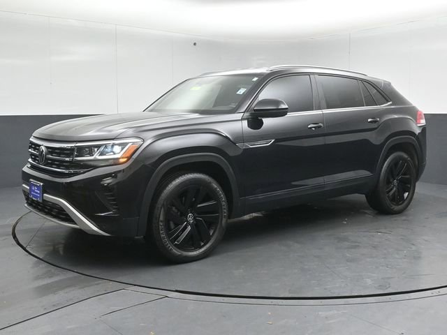 Used 2022 Volkswagen Atlas Cross Sport SE w/ Black Wheel Package image 7