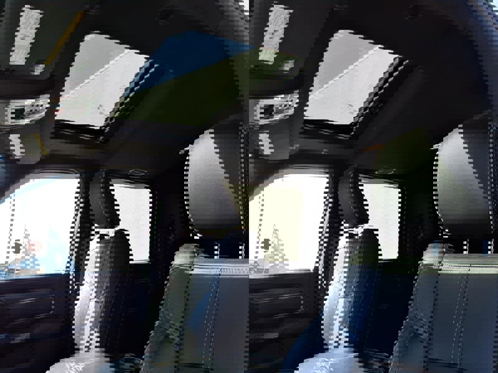 Used 2022 RAM 2500 Limited w/ Towing Technology Group image 5