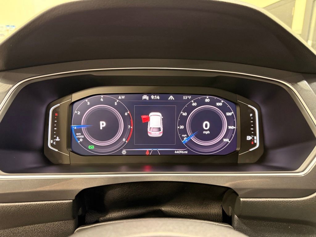 Used 2021 Volkswagen Tiguan SE image 15