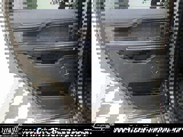 Used 2019 Ford Expedition Limited w/ Equipment Group 302A image 19