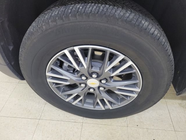 Used 2026 Chevrolet Traverse LT w/ Driver Confidence Package FWD image 10
