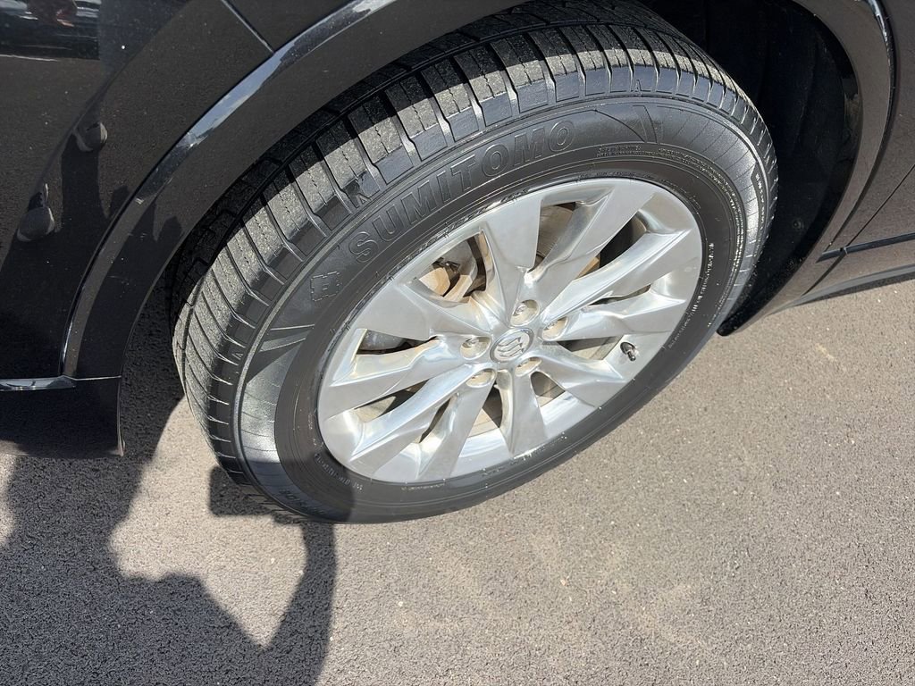 Used 2017 Buick Envision Essence image 10