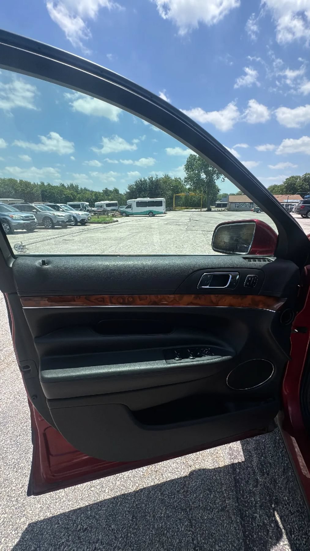 Used 2015 Lincoln MKT AWD w/ Equipment Group 201A image 10