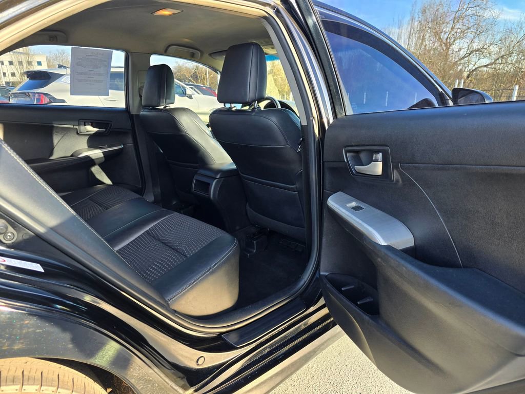 Used 2013 Toyota Camry SE image 15