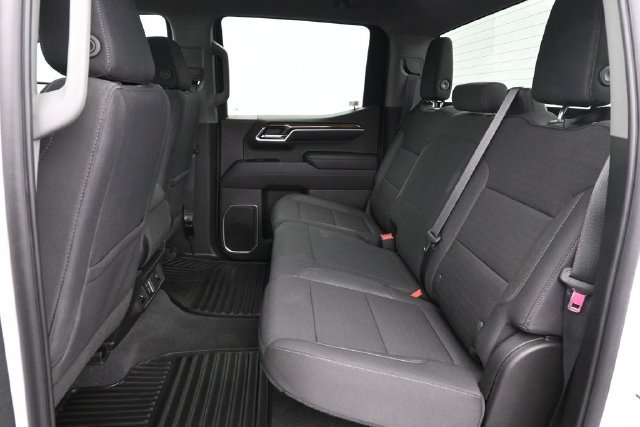 Used 2022 Chevrolet Silverado 1500 LT AWD/4WD image 27