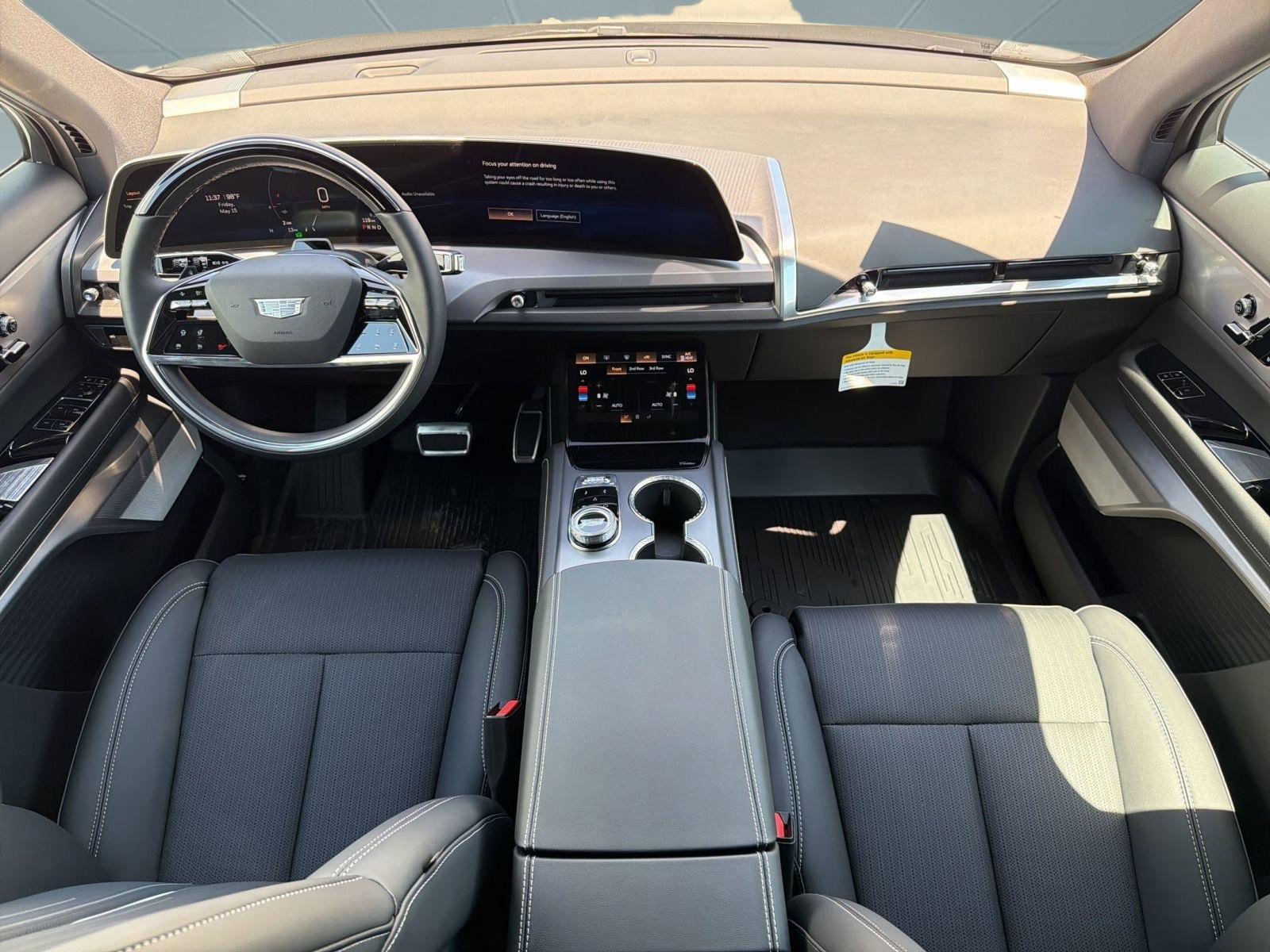 New 2026 Cadillac Vistiq Luxury w/ LPO, Floor Liner Package AWD/4WD image 15