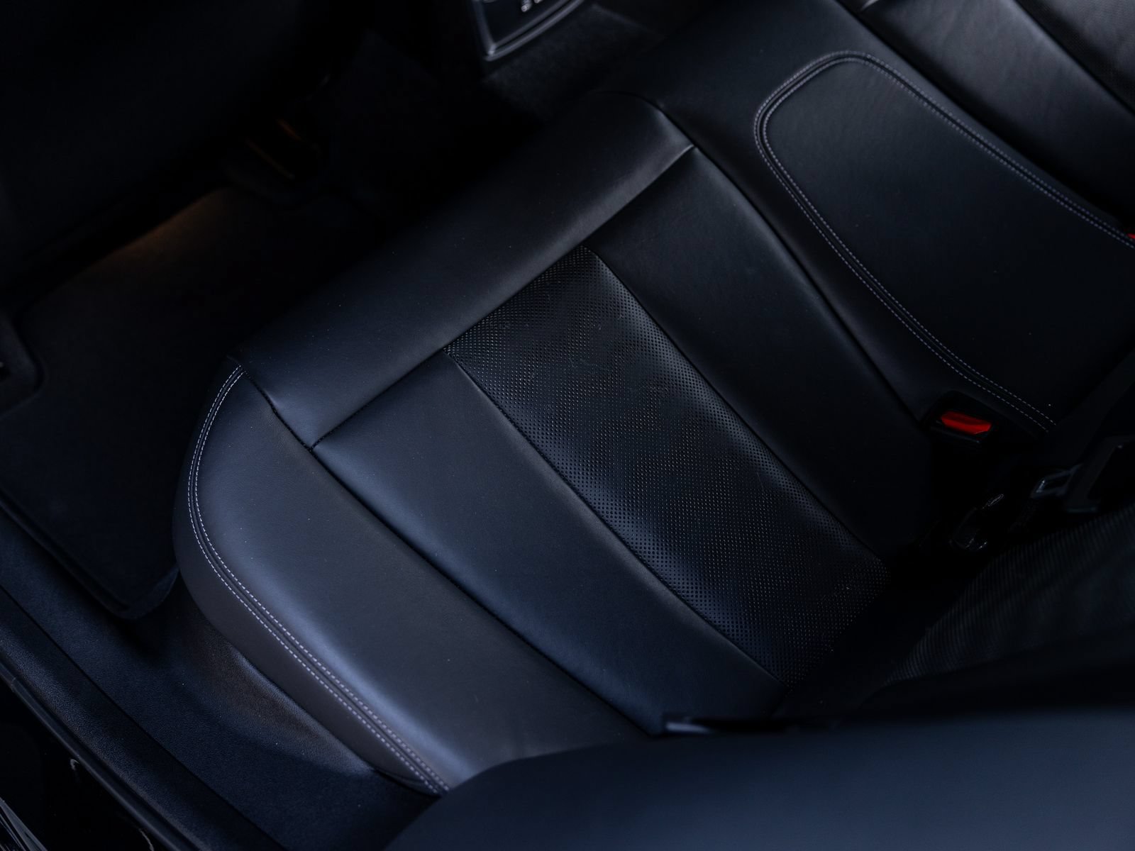 Used 2023 BMW M3 w/ Executive Package RWD image 30