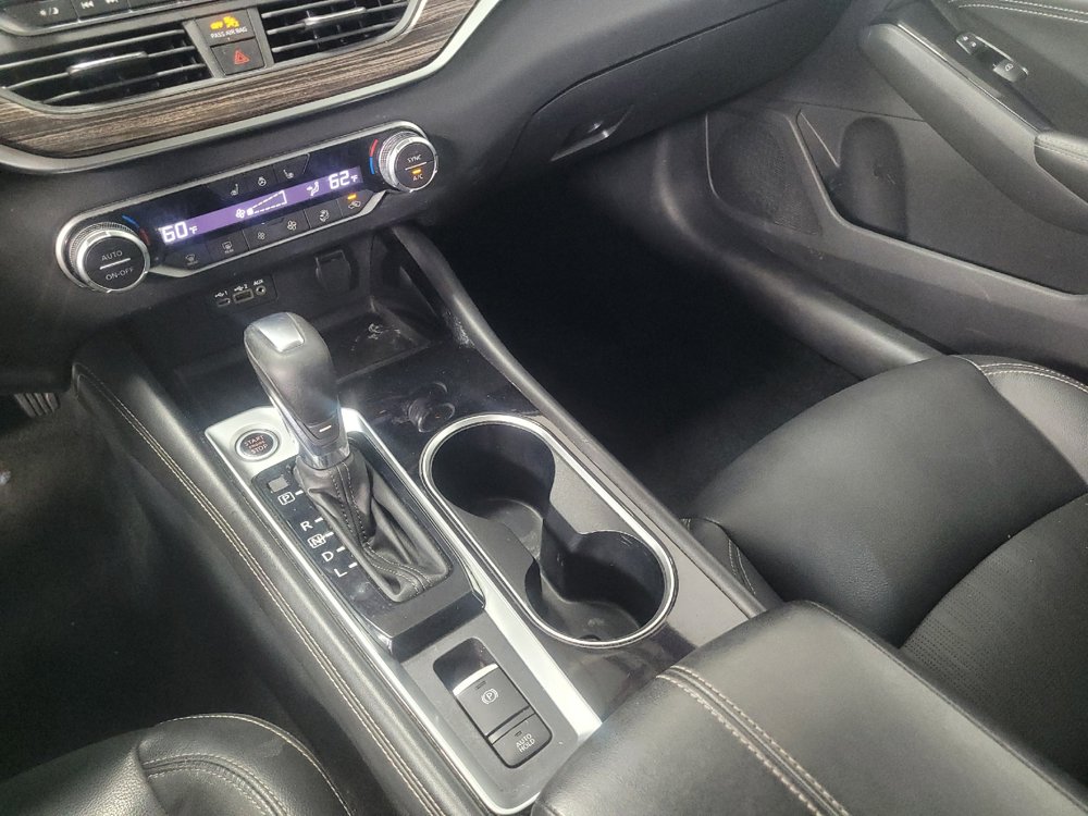 Used 2020 Nissan Altima 2.0 Platinum FWD image 26