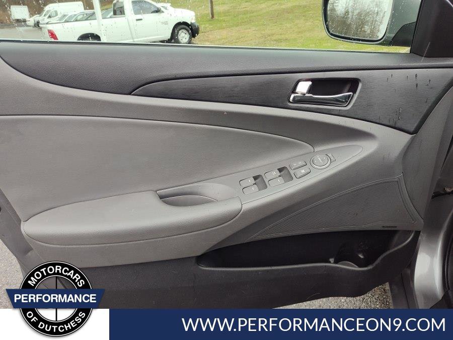 Used 2013 Hyundai Sonata SE w/ Navigation & Sunroof Pkg FWD image 13