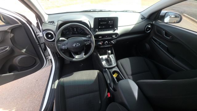 Used 2023 Hyundai Kona SEL image 18