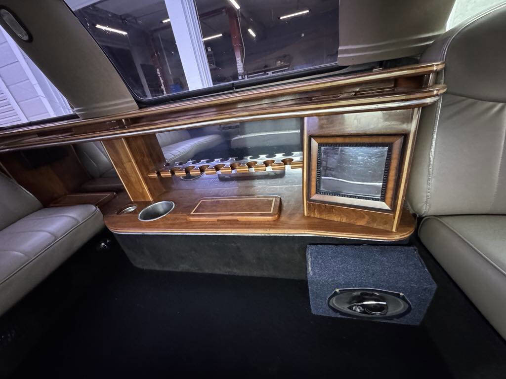 Used 2002 Ford Excursion XLT image 9