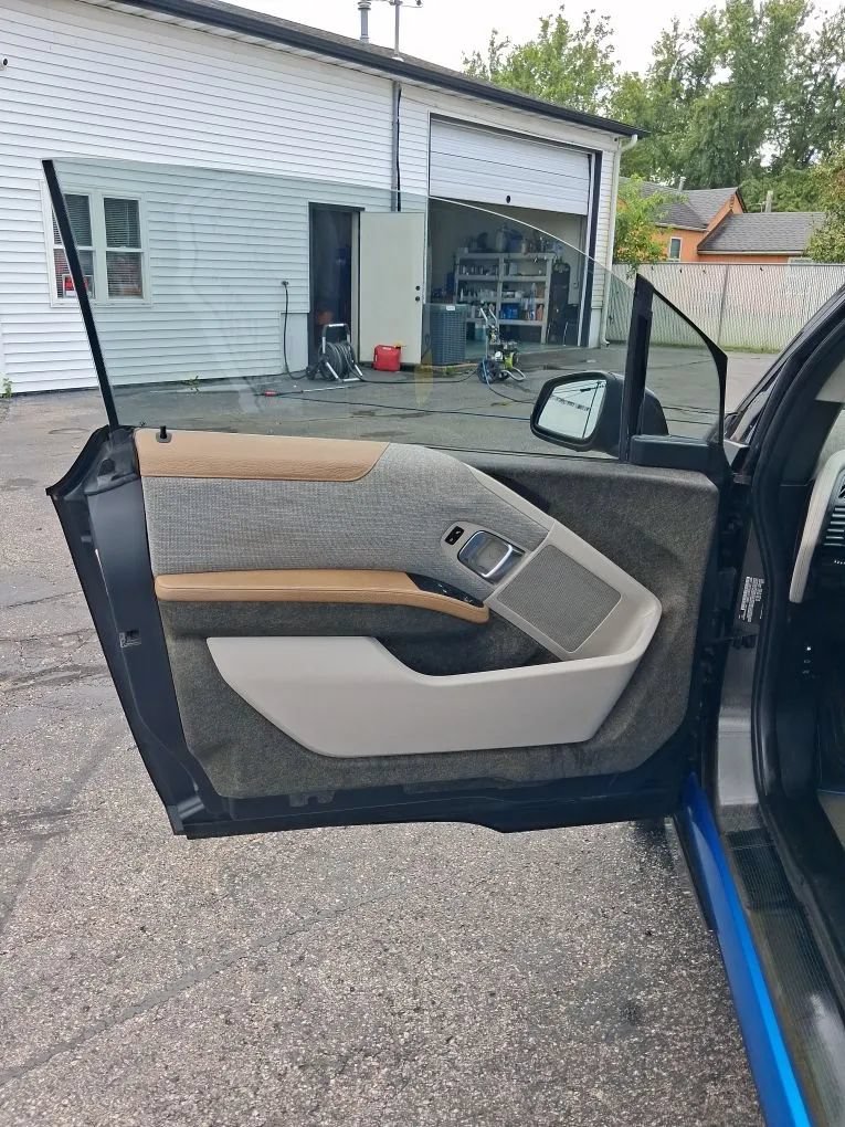 Used 2014 BMW i3 w/ Range Extender RWD image 13