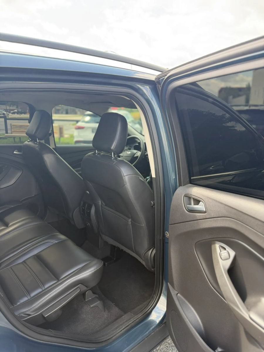 Used 2019 Ford Escape SEL AWD/4WD image 16