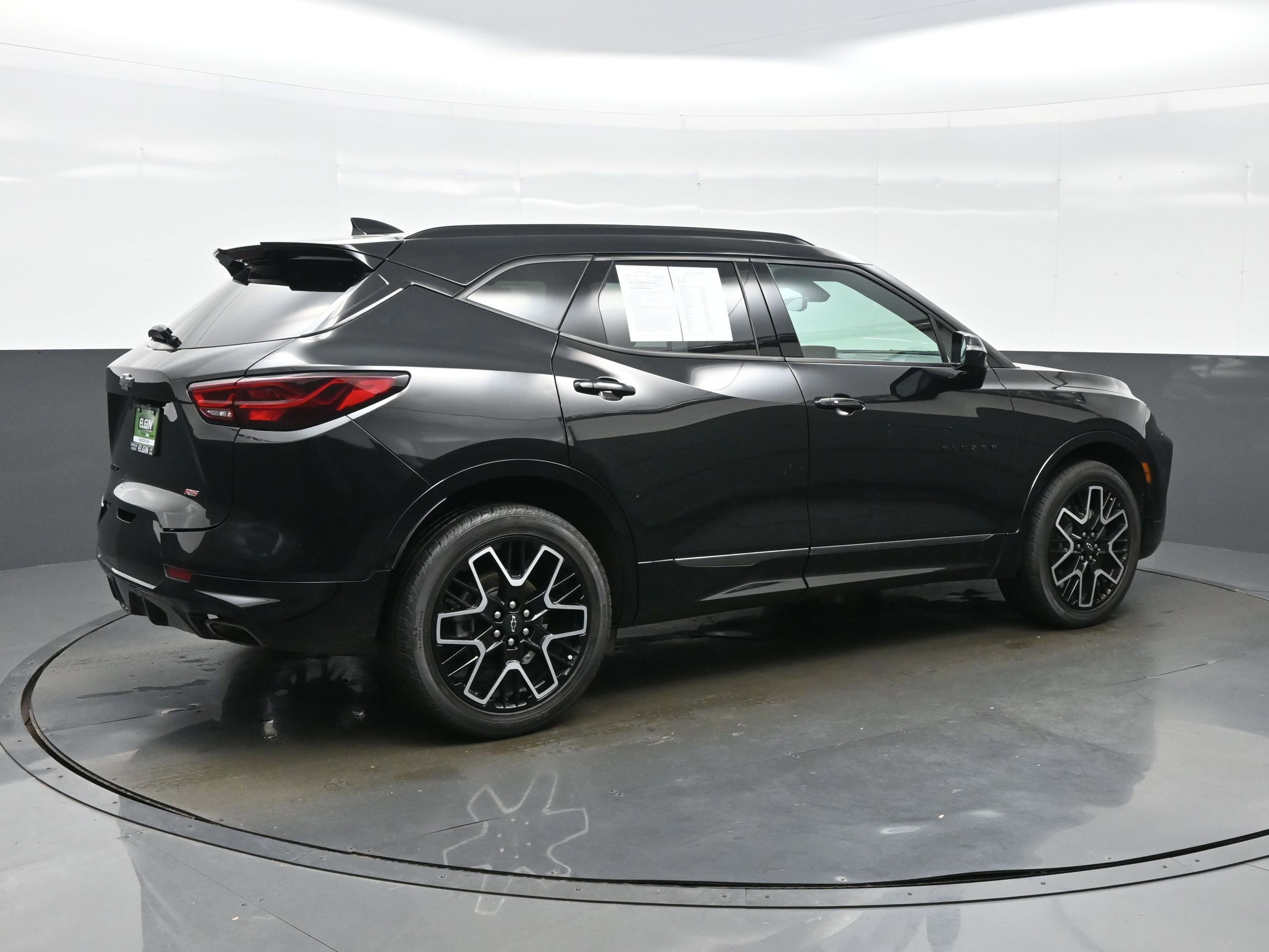 Used 2023 Chevrolet Blazer RS w/ Driver Confidence II Package FWD image 6