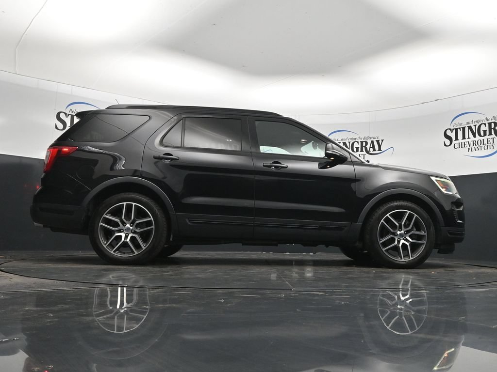 Used 2018 Ford Explorer Sport w/ Equipment Group 401A AWD/4WD image 33