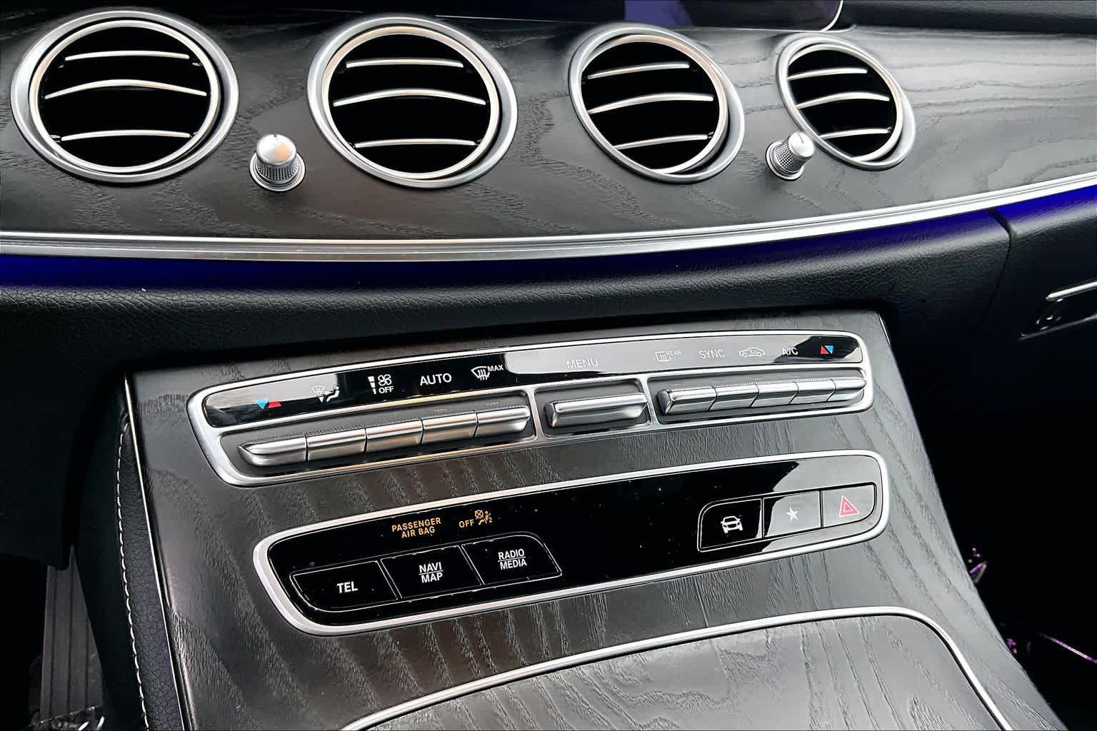 Used 2022 Mercedes-Benz E 350 4MATIC Sedan image 35