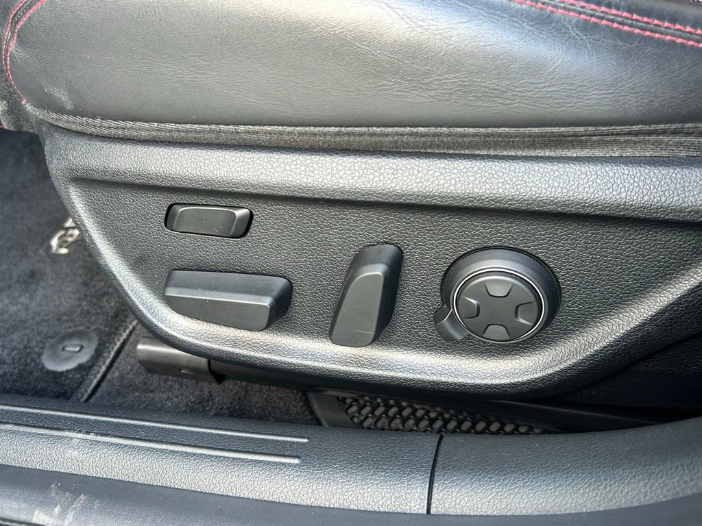 Used 2023 Genesis G70 3.3T w/ Sport Prestige Package image 18