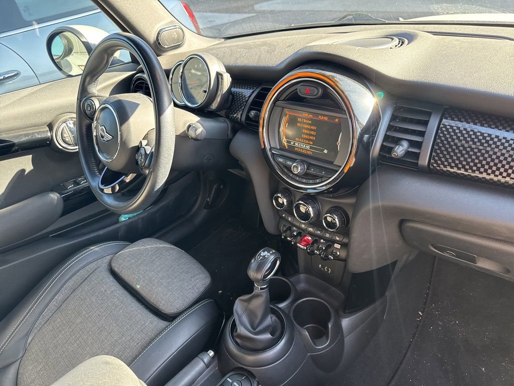 Used 2018 MINI Cooper S image 4