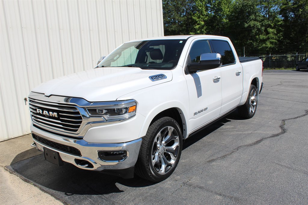 Used 2022 RAM 1500 Limited AWD/4WD image 1
