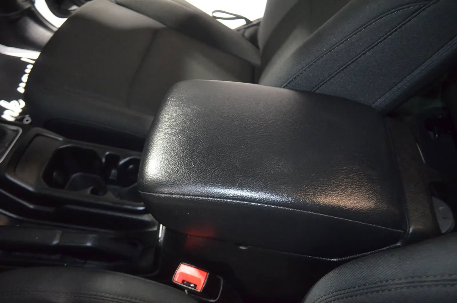 Used 2020 Jeep Wrangler Sport image 28