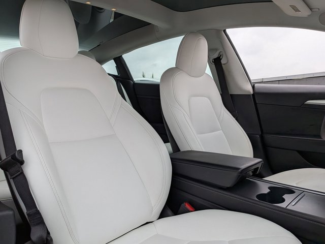 Used 2021 Tesla Model 3 Standard Range Plus image 23