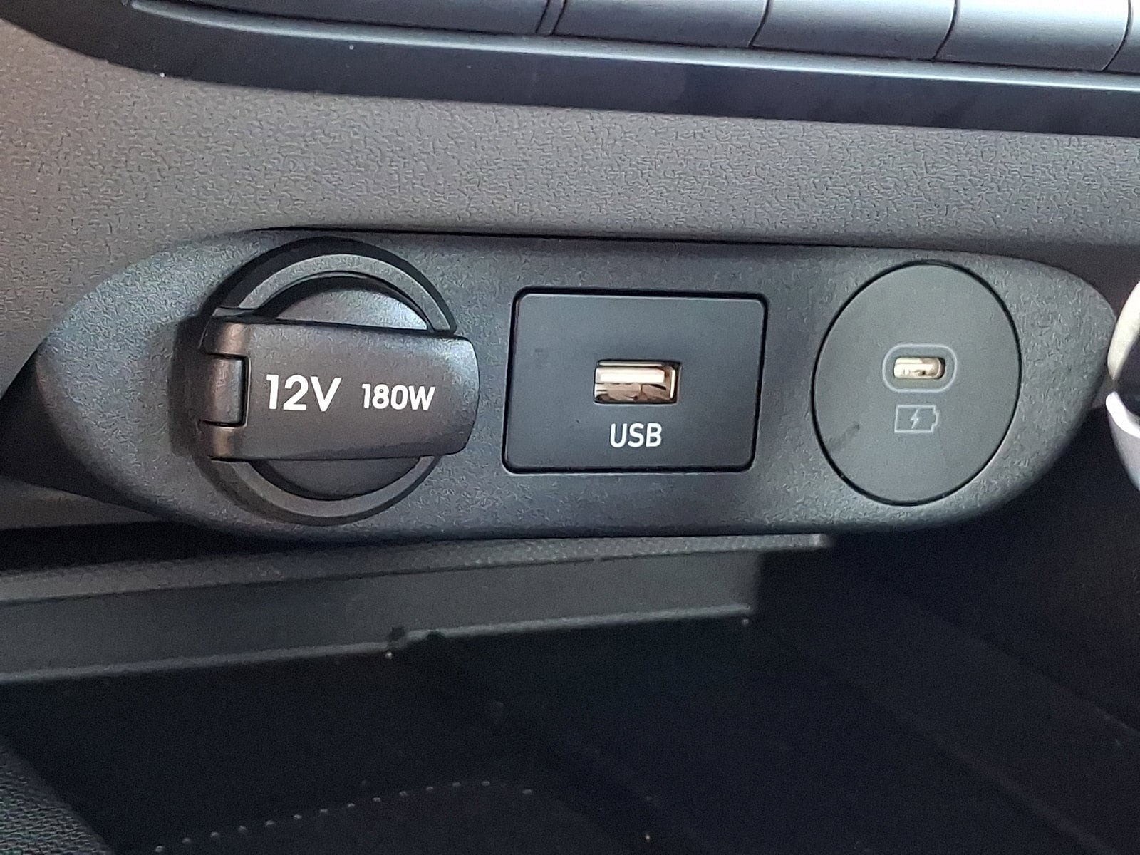Certified 2025 Hyundai Elantra Sport FWD image 23